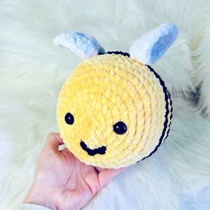 Crocheted Bee Plushie